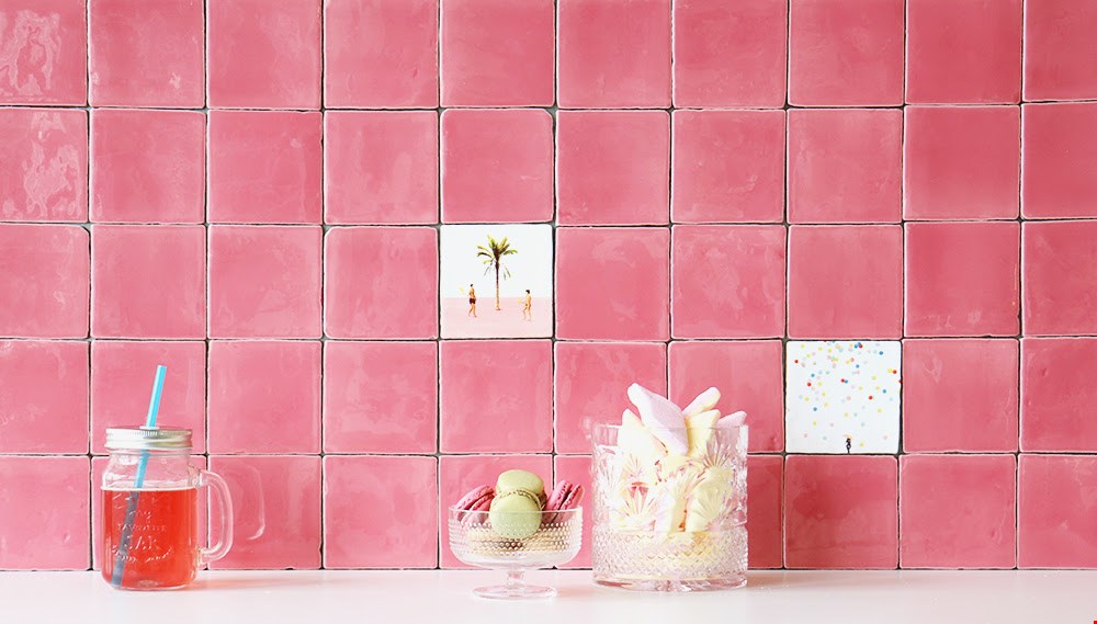 Strike a pink pose!  Strike a pink pose!