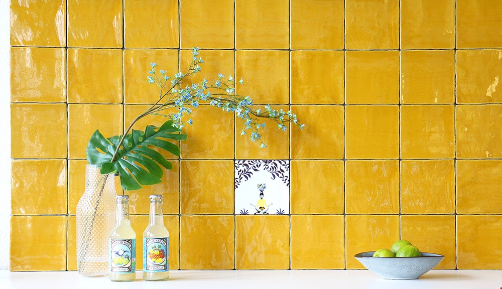 Put a smile on a wall Put a smile on a wall