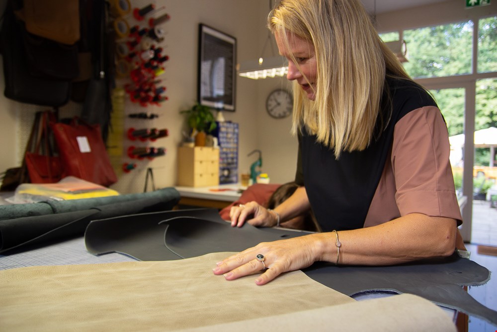 Natascha aan het werk Natascha aan het werk