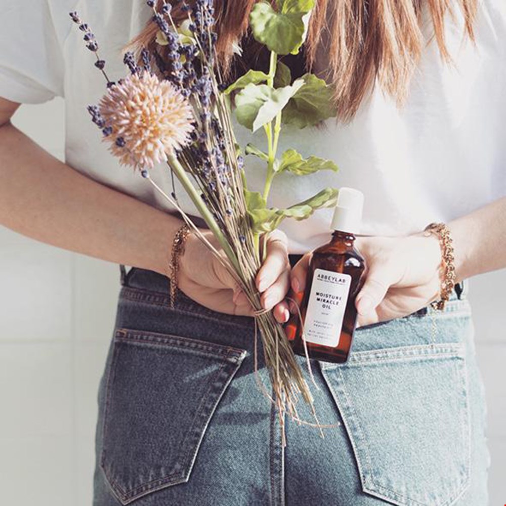 Moisture miracle oil Moisture miracle oil