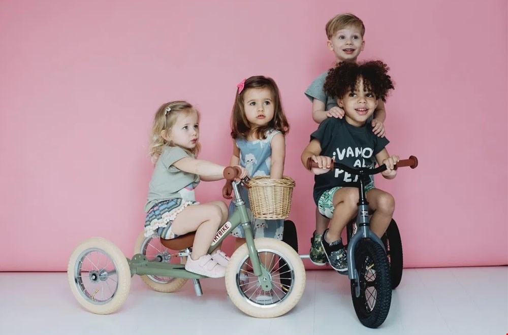 Zie je kleine racemonster al gaan? Zie je kleine racemonster al gaan?
