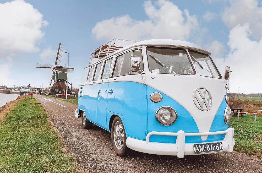 Volkswagen Mr. Blue Sky van Vintage Road Trips Volkswagen Mr. Blue Sky van Vintage Road Trips