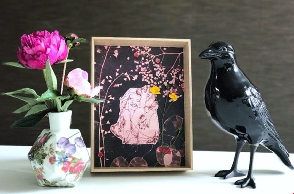 Het kunstwerkje van Marloes Duyker samen met onder meer het stoere kraaienbeeld Het kunstwerkje van Marloes Duyker samen met onder meer het stoere kraaienbeeld