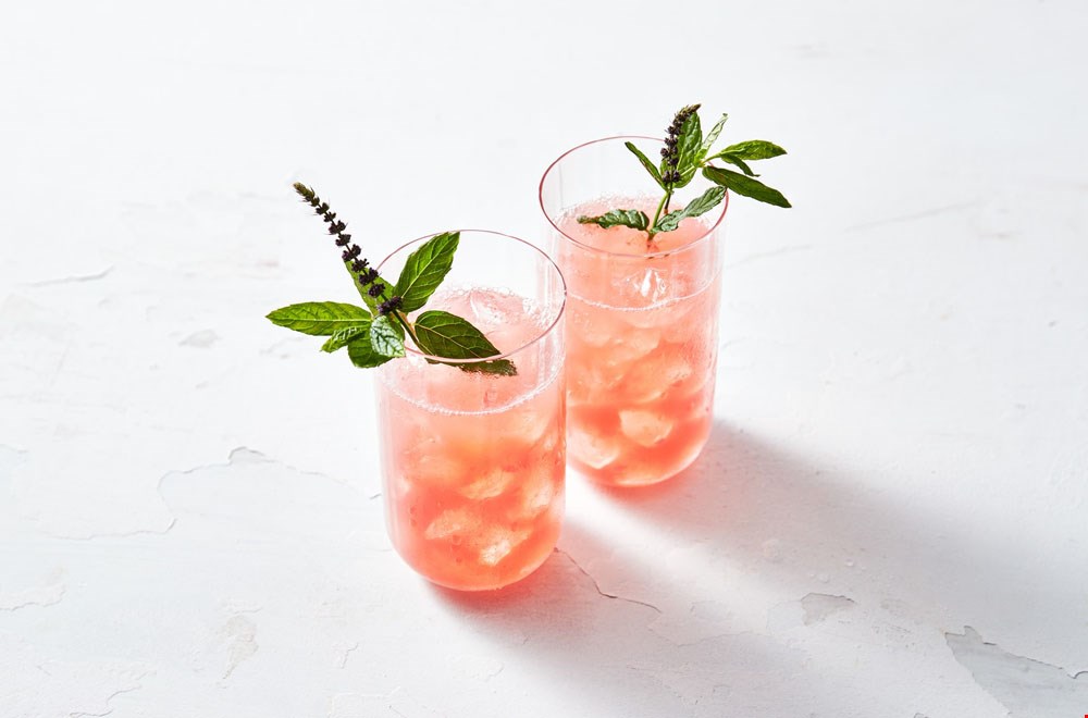 Mét ijs, zónder alcohol van Nona Drinks Mét ijs, zónder alcohol van Nona Drinks