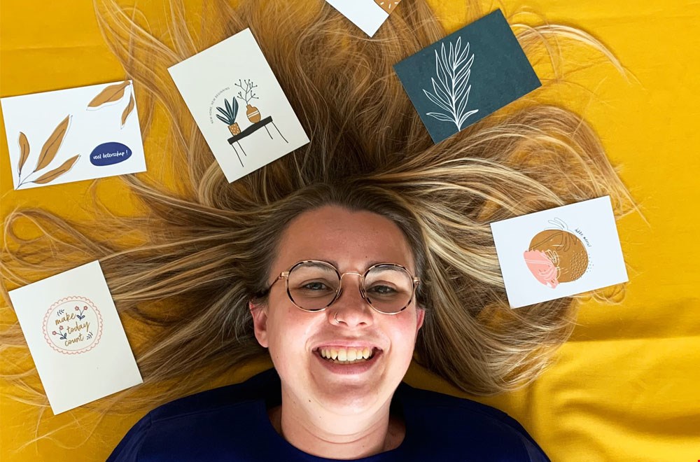 Charlène ontwerpt al deze kaarten Charlène ontwerpt al deze kaarten
