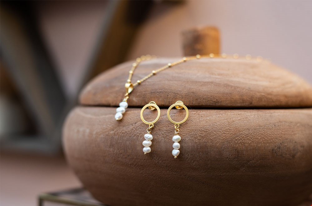 Sieraden set met zoetwaterparels Sieraden set met zoetwaterparels