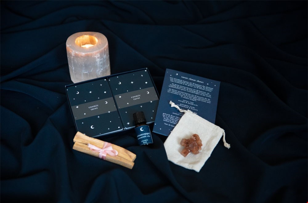 Cosmic Box Cosmic Box