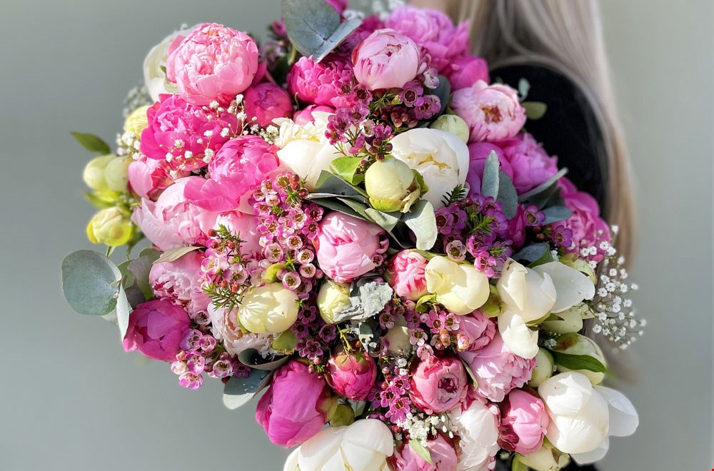 Verwen je moeder met een uitbundig en duurzaam No Waste Friday boeket van e-bloom Verwen je moeder met een uitbundig en duurzaam No Waste Friday boeket van e-bloom