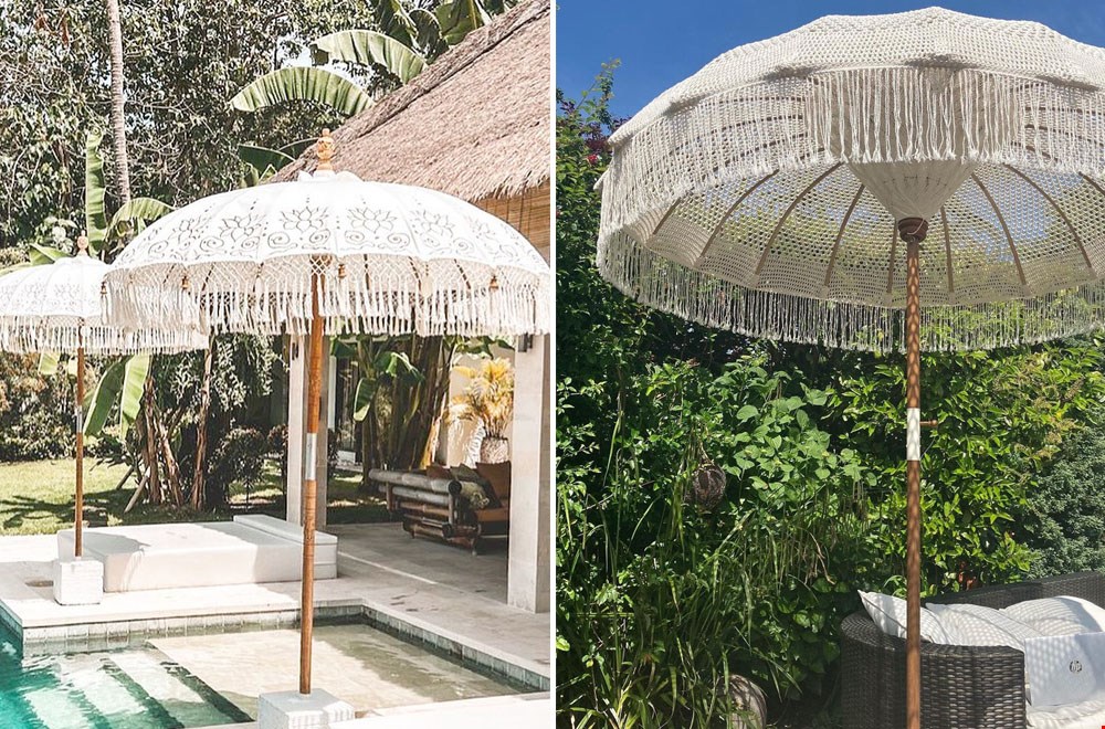 Links: geweldige Bali-parasol van Simply Pure en rechts: parasol van macramé, gespot op Etsy.com Links: geweldige Bali-parasol van Simply Pure en rechts: parasol van macramé, gespot op Etsy.com