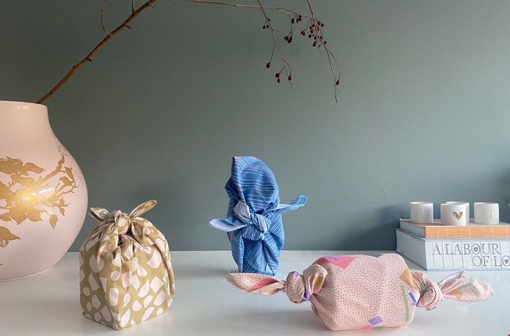 Zero-waste inpakken tijdens de feestdagen met furoshiki Zero-waste inpakken tijdens de feestdagen met furoshiki