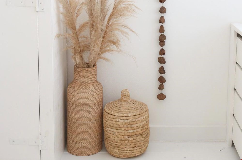 Handgemaakte rotan vaas van By Bazz Handgemaakte rotan vaas van By Bazz