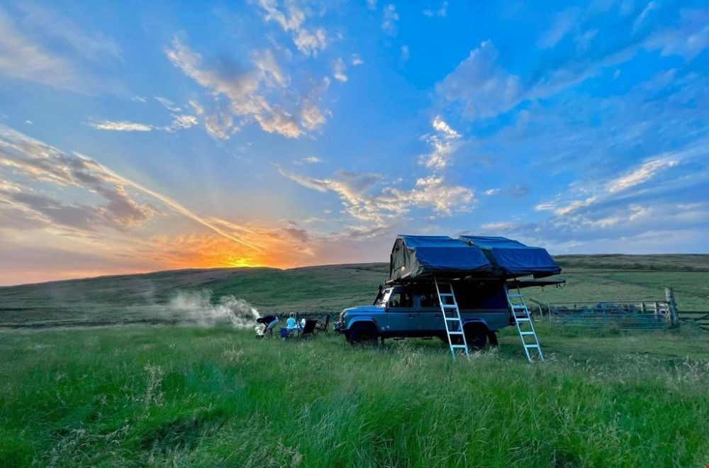 Op avontuur met een stoere Landrover Defender Op avontuur met een stoere Landrover Defender