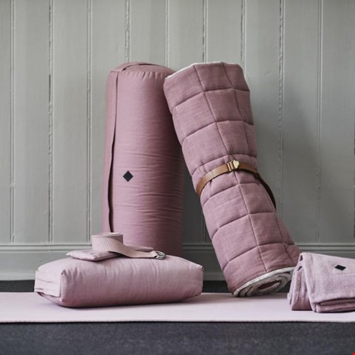 Zo mooi, deze yoga-collectie van Huiszwaluw! Zo mooi, deze yoga-collectie van Huiszwaluw!