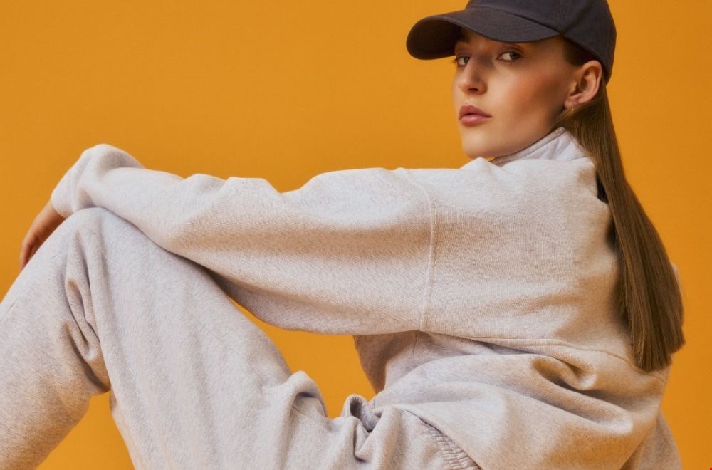Ditha Bonita: van capsule wardrobe tot kleurrijke klassiekers Ditha Bonita: van capsule wardrobe tot kleurrijke klassiekers