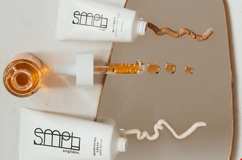 De skincare van SMPL is clean, dus ook geschikt voor de gevoelige huid