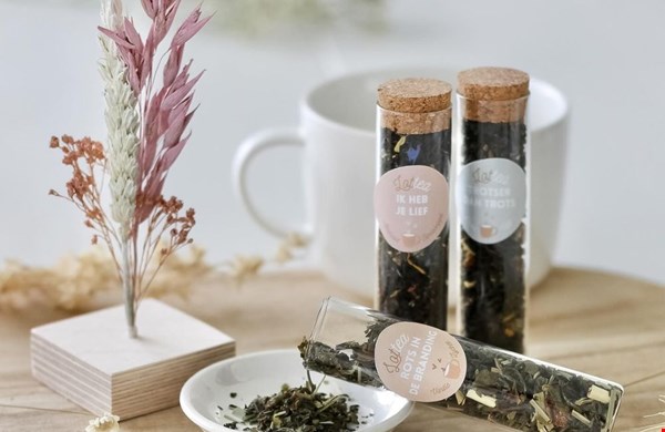 De leukste theecadeaus vind je bij Het Theeplankje De leukste theecadeaus vind je bij Het Theeplankje