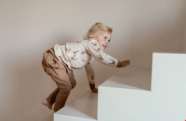 Verantwoord en stijlvol shoppen voor je kleintje: ontdek de handgemaakte babykleding van Kleine Baasjes Verantwoord en stijlvol shoppen voor je kleintje: ontdek de handgemaakte babykleding van Kleine Baasjes