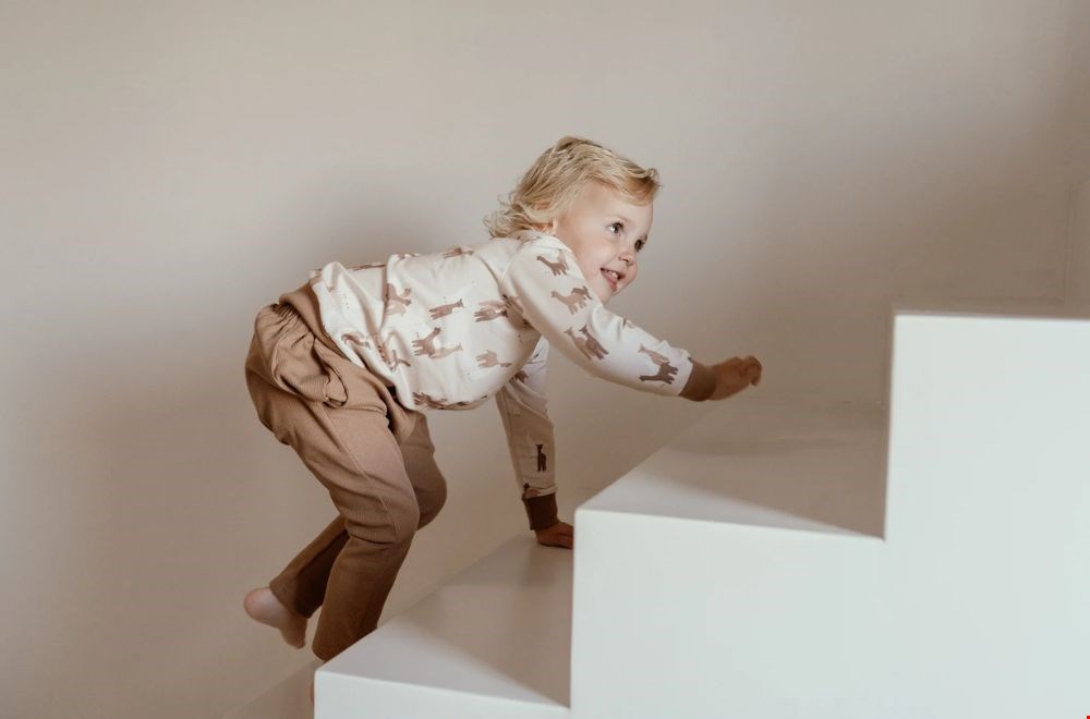 Verantwoord en stijlvol shoppen voor je kleintje: ontdek de handgemaakte babykleding van Kleine Baasjes Verantwoord en stijlvol shoppen voor je kleintje: ontdek de handgemaakte babykleding van Kleine Baasjes