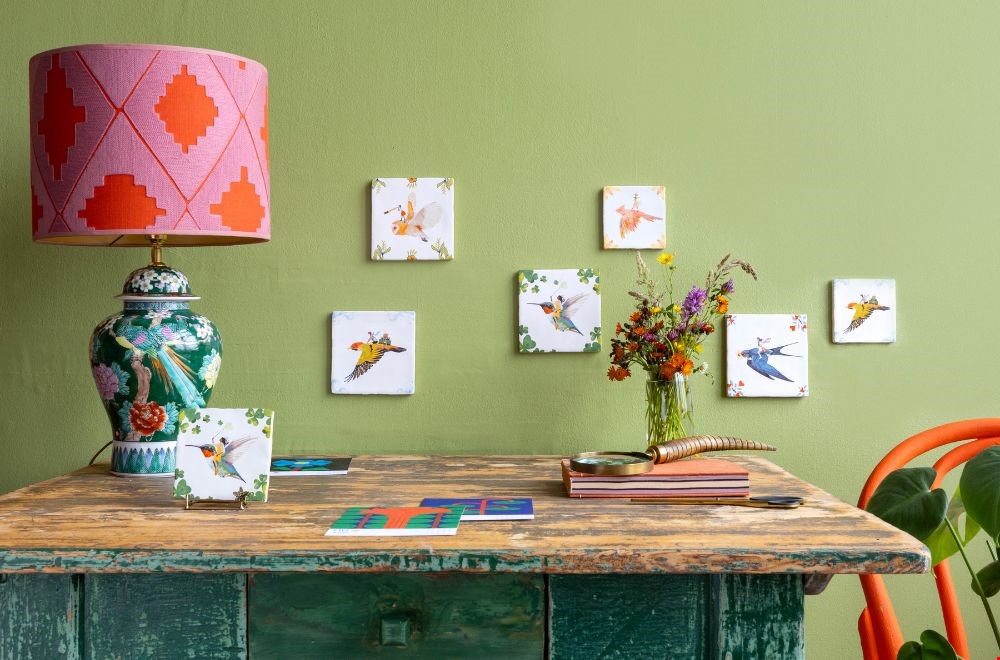 Té leuk, deze handgemaakte vogeltegels van StoryTiles Té leuk, deze handgemaakte vogeltegels van StoryTiles