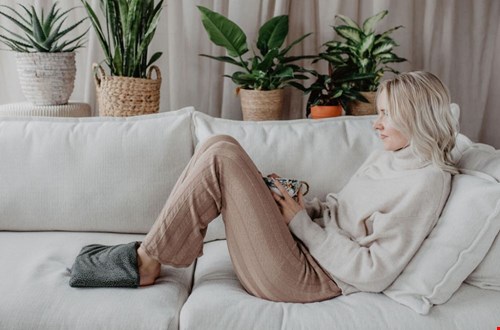 Voor je nek, buik en voeten; een warmtesjaal brengt instant comfort! Voor je nek, buik en voeten; een warmtesjaal brengt instant comfort!