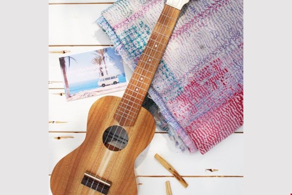 WIN een membership en jouw eigen magische ukelele t.w.v. € 384,- van Magic Mantras!