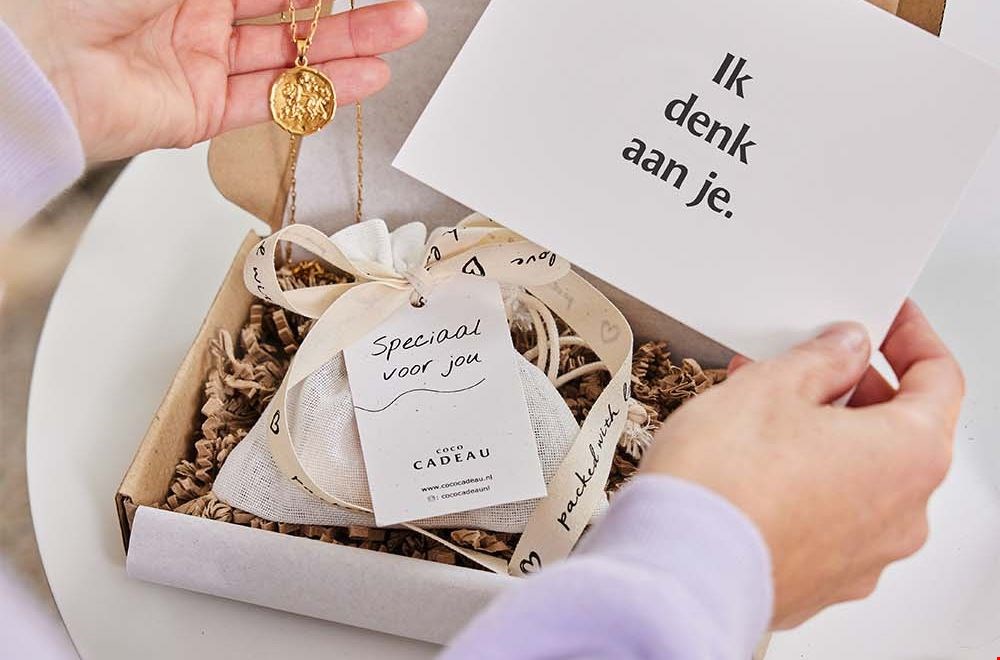 Online cadeau versturen? Coco Cadeau has got your back! Online cadeau versturen? Coco Cadeau has got your back!
