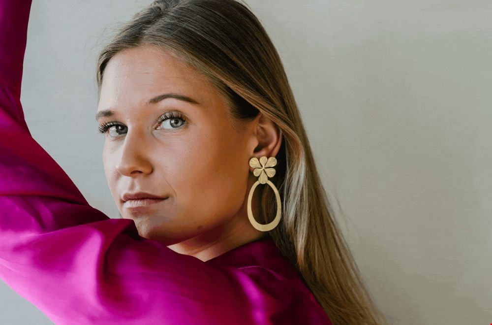 Kleding minimalistisch, sieraden van Just-Marie over the top! Kleding minimalistisch, sieraden van Just-Marie over the top!