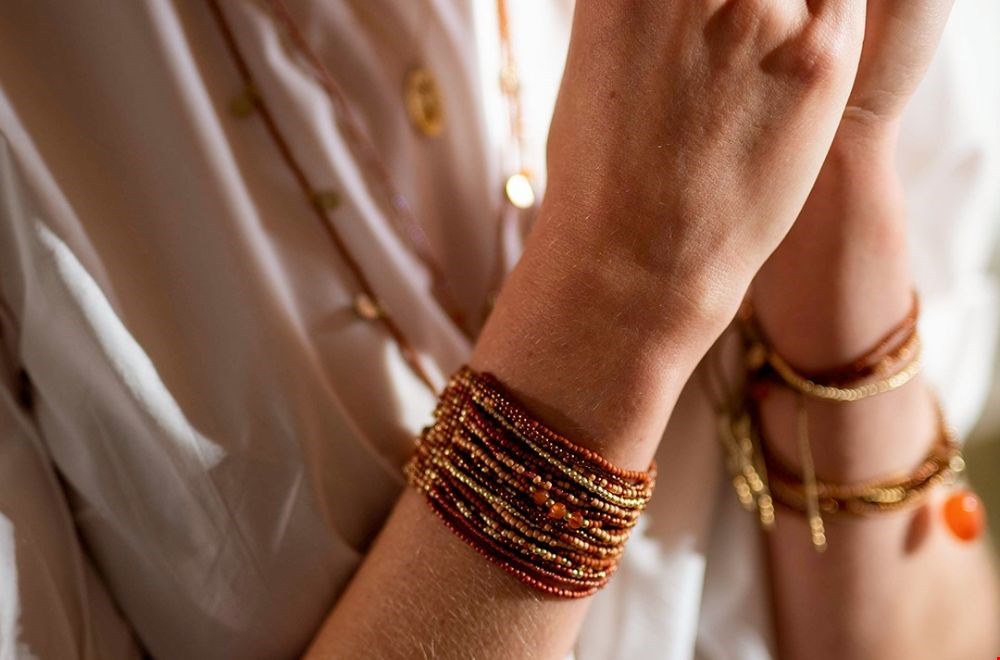 Lekker veel armbanden voor een boho look