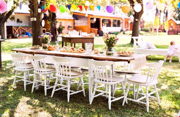 Een onvergetelijk tuinfeest organiseren? Dit heb je nodig! Een onvergetelijk tuinfeest organiseren? Dit heb je nodig!