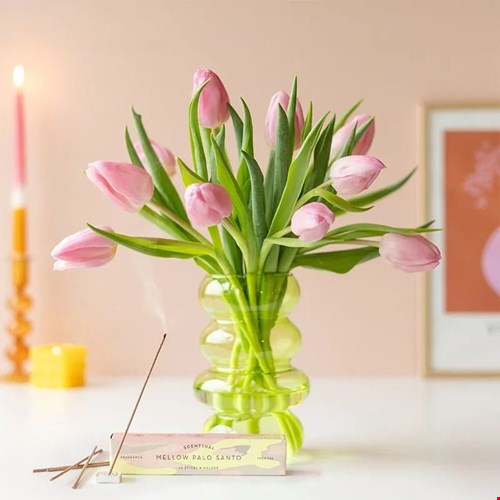 Roze tulpen + geurstokjes