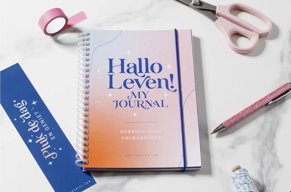 Stijlvolle planners, dagboeken en kalenders van HEE Goodies, ontworpen voor structuur en overzicht. Stijlvolle planners, dagboeken en kalenders van HEE Goodies, ontworpen voor structuur en overzicht.
