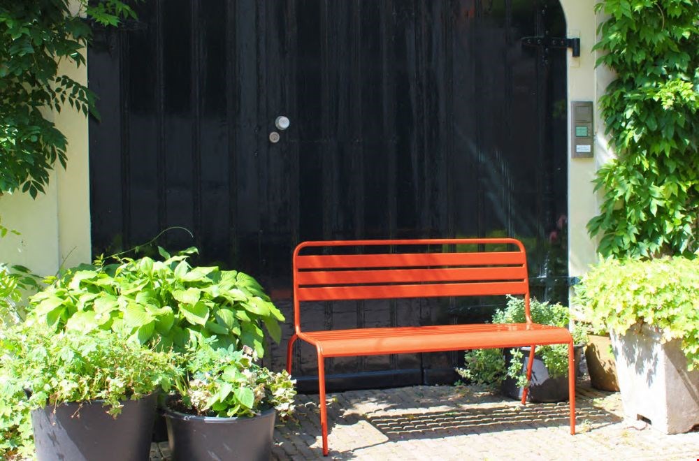 Metalen tuinbank Max van MaximaVida is er in 8 kleuren Metalen tuinbank Max van MaximaVida is er in 8 kleuren