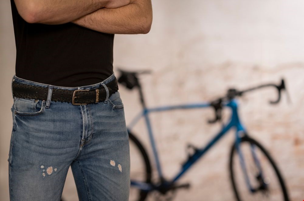 Voor de fietsliefhebber: een riem van oude fietsbanden!