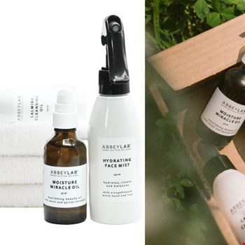 Win The Essential Care Set t.w.v. €85,- van abbeyLAB. Puur, simpel en zó fijn voor je huid!