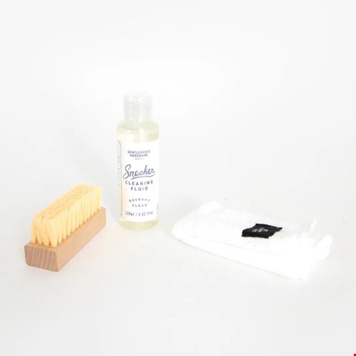 Sneaker cleaning set