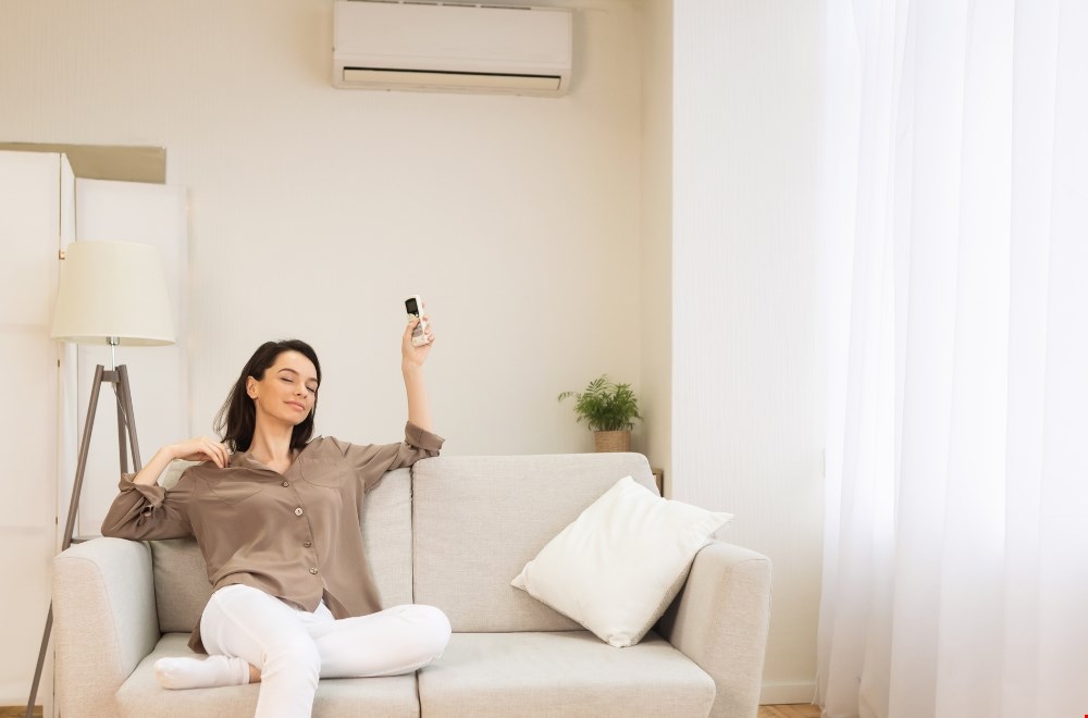 Een airco die wél mooi in je interieur past (en fluistert van comfort) Een airco die wél mooi in je interieur past (en fluistert van comfort)