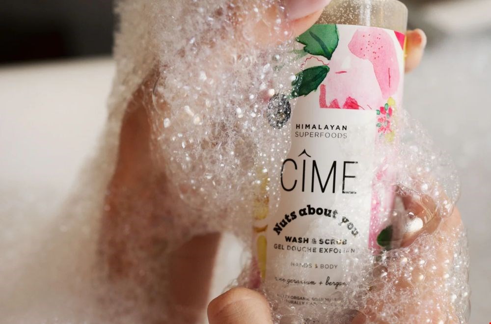 Scrub jezelf zacht met de wash & scrub van Cîme Scrub jezelf zacht met de wash & scrub van Cîme