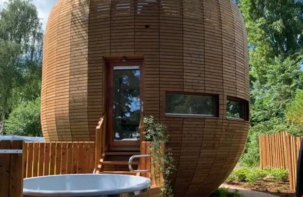 Designhuis met hottub