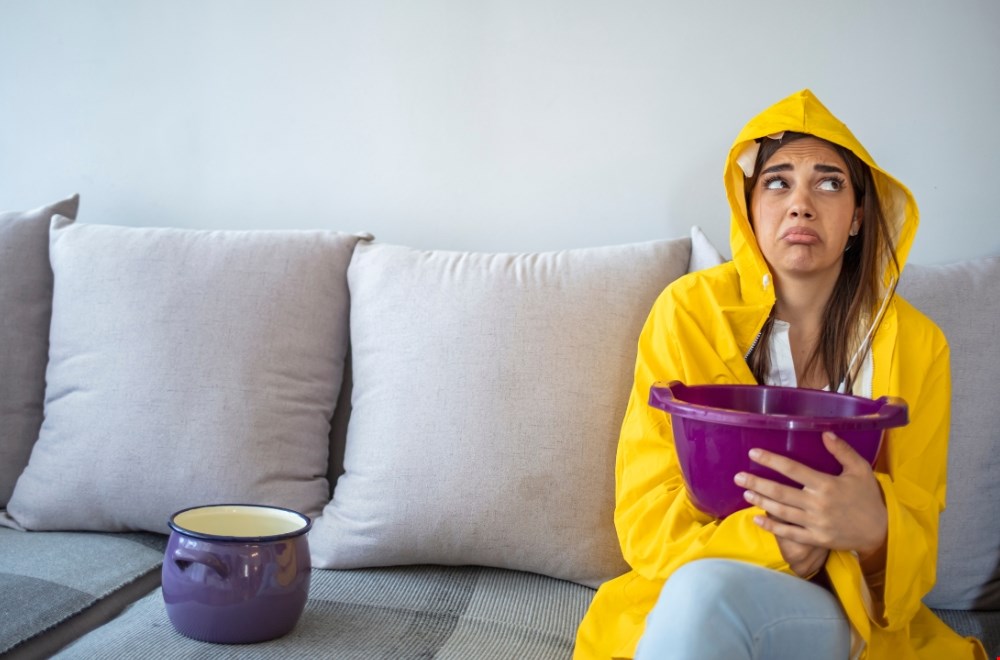Hoe een daklekkage kan leiden tot schimmel in huis