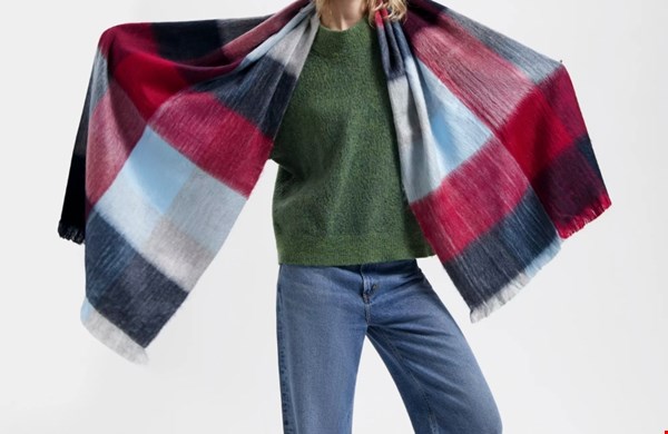 Scarf blocked ruby red, blue and grey