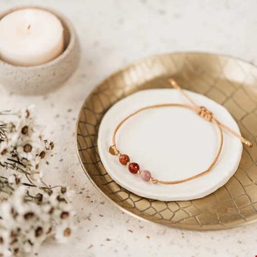 Betekenisvolle edelsteen sieraden 