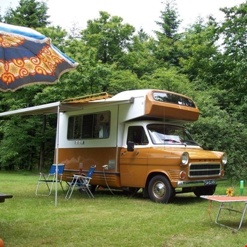 Retro kampeerbus