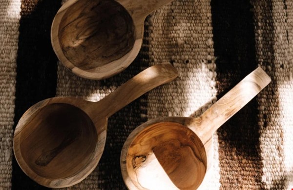 Teak schaaltje met handvat