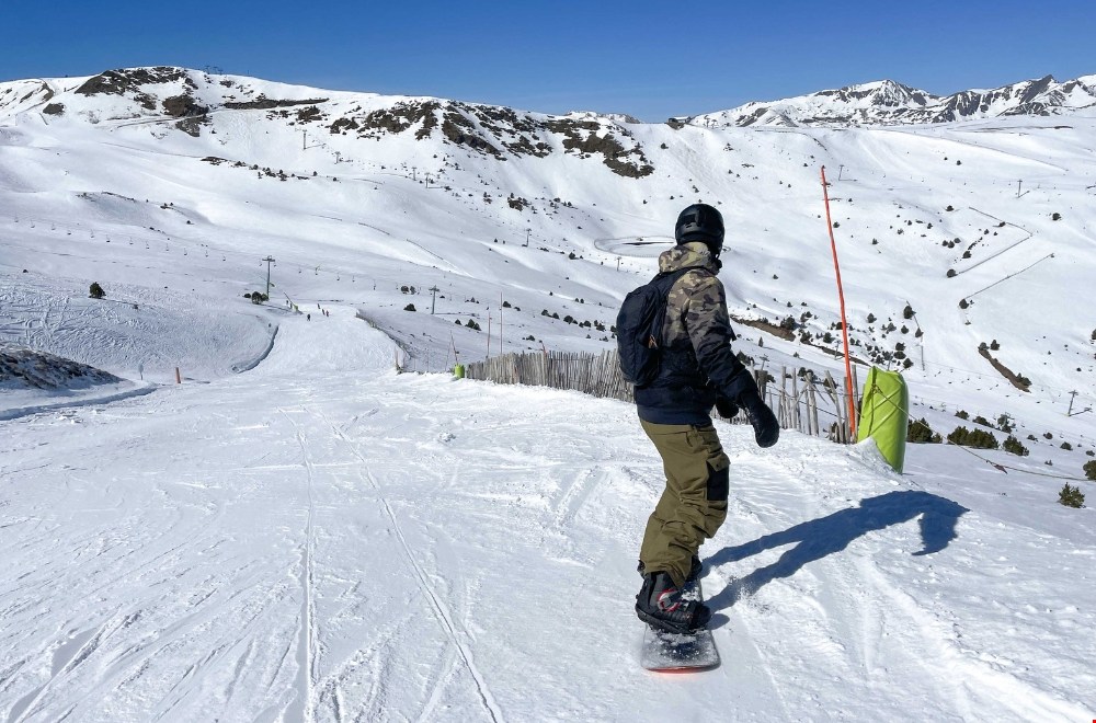 Goedkoop een wintersport boeken: 12 tips voor een betaalbare skivakantie