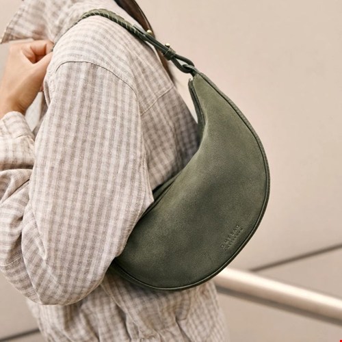 Leo Crossbody