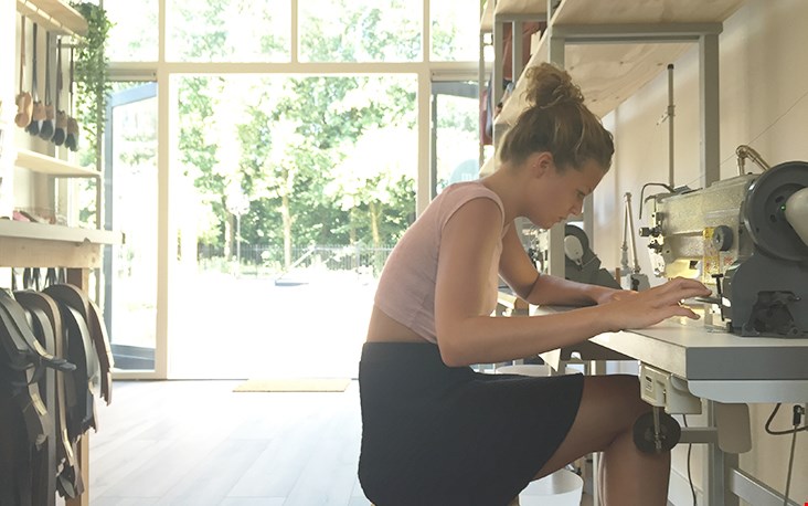 Heerlijk werken met die openslaande deuren (het was een warme dag!) Heerlijk werken met die openslaande deuren (het was een warme dag!)