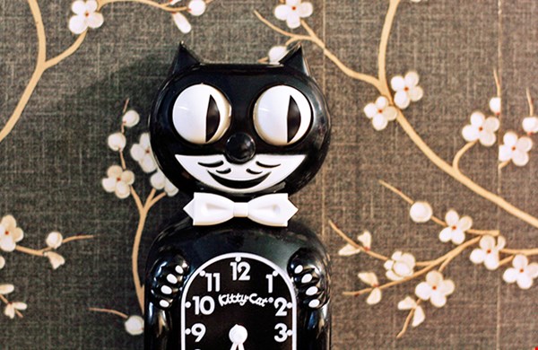 (her)ontdekt: de art deco Kit-Cat Clock uit Amerika met bewegende ogen en swingende staart!