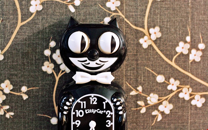 (her)ontdekt: de art deco Kit-Cat Clock uit Amerika met bewegende ogen en swingende staart! (her)ontdekt: de art deco Kit-Cat Clock uit Amerika met bewegende ogen en swingende staart!