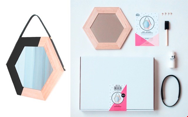 De spiegel is te maken in verschillende kleuren: zwart, mint en wit De spiegel is te maken in verschillende kleuren: zwart, mint en wit