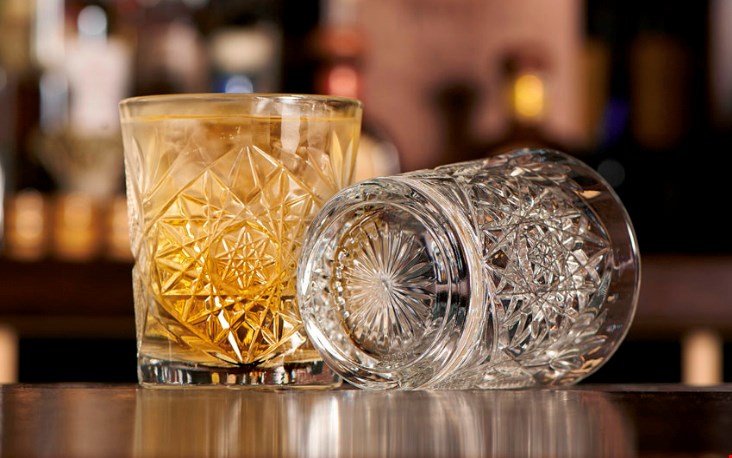 Deze robuuste glazen klinken pas goed tijdens het proosten! Deze robuuste glazen klinken pas goed tijdens het proosten!